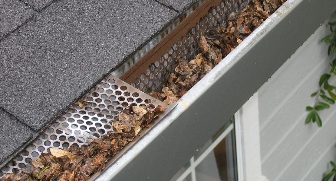 A GTA Home Owner’s Guide to Repairing, Cleaning, and Replacing Eavestroughs