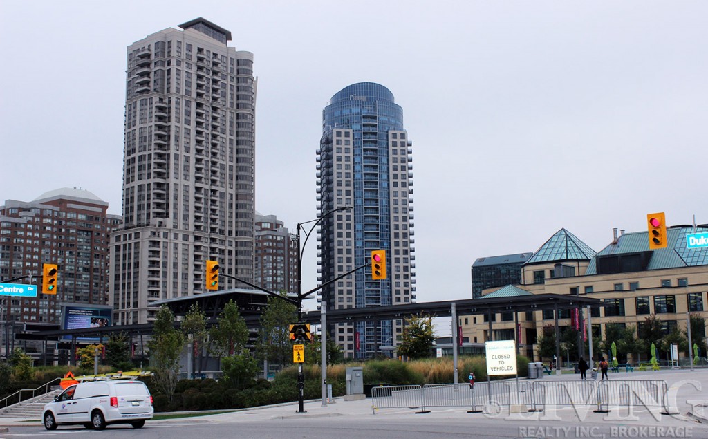 A look back at Square One in 1973 in Mississauga